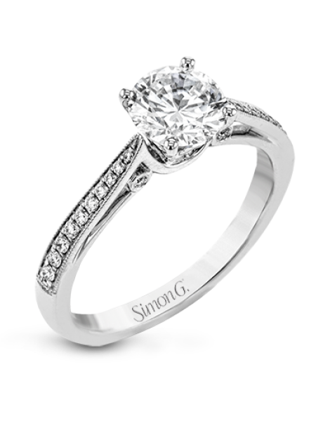 Engagement Ring in 18k Gold with Diamonds