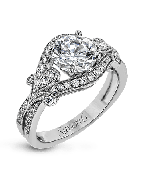 Engagement Ring in 18k Gold with Diamonds