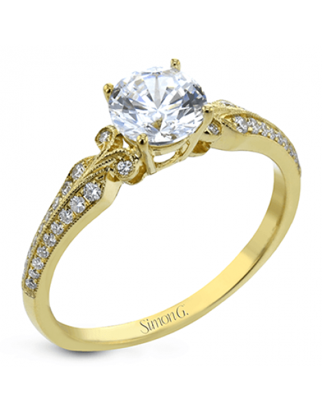 Engagement Ring in 18k Gold with Diamonds